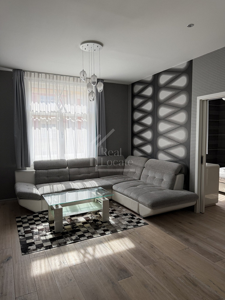 Pronájem bytu 3+1 95 m², Praha