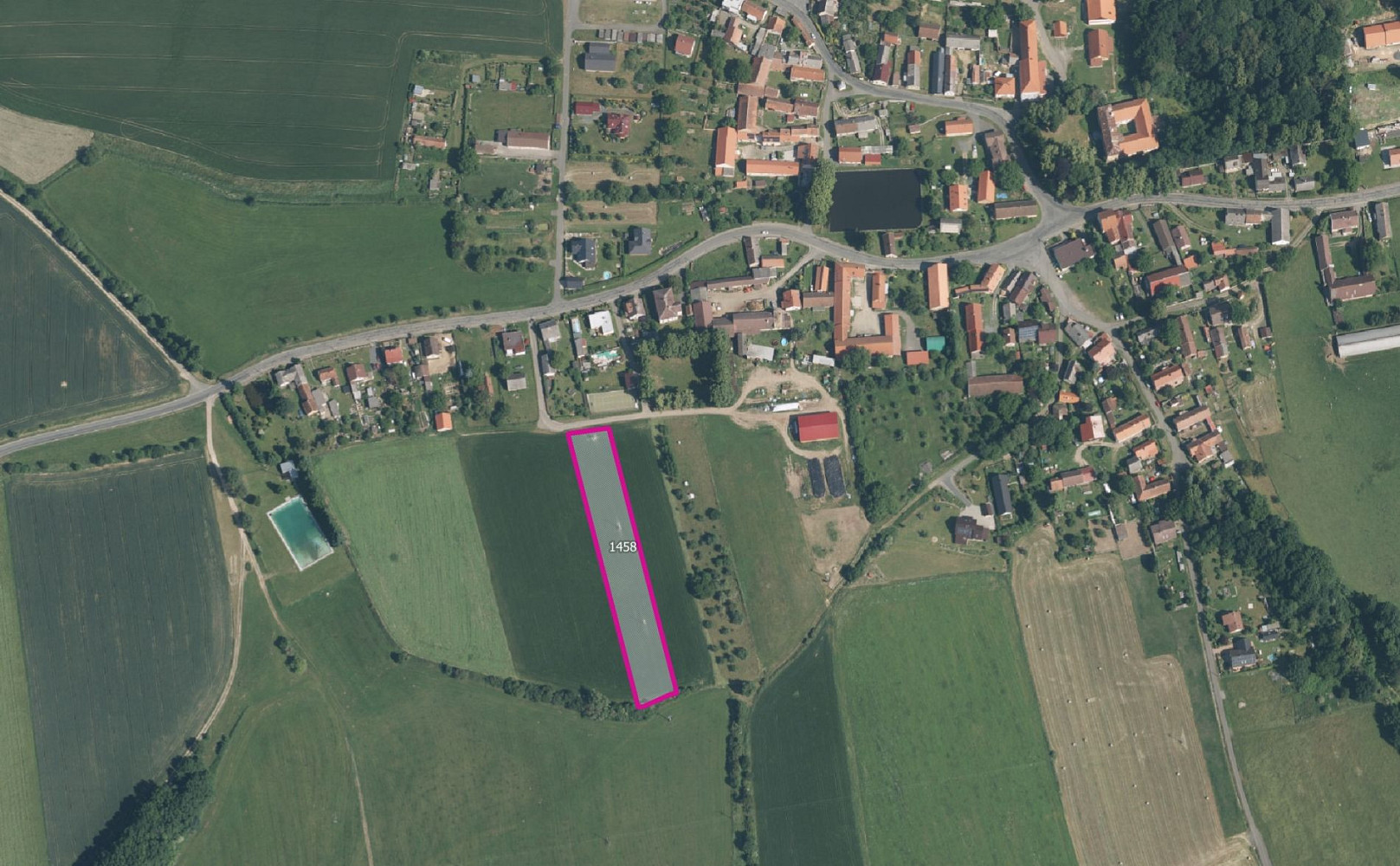 Prodej pole 4 869 m²