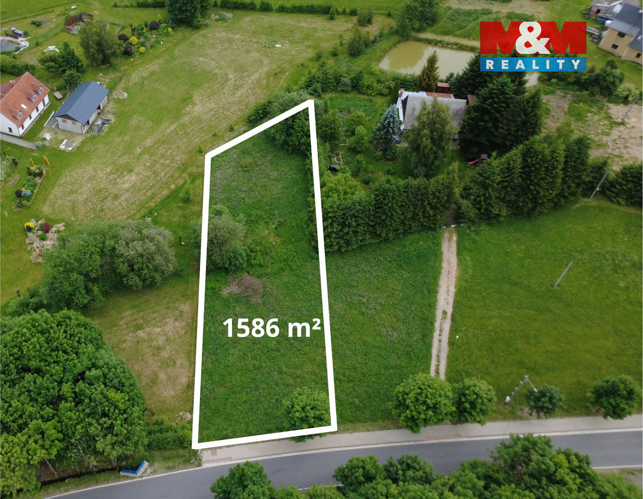 Prodej stavebního pozemku 1 586 m² – fotografie 4