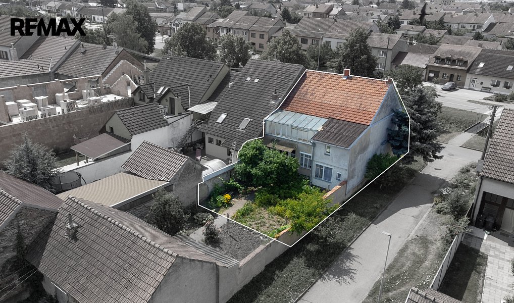 Prodej domu 180 m² s pozemkem 230 m², Velké Bílovice – náhled fotky 2