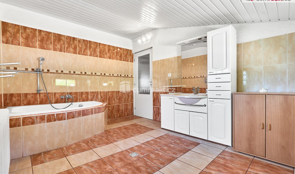 Prodej domu 230 m² s pozemkem 5 967 m², Nejdek – náhled fotky 11