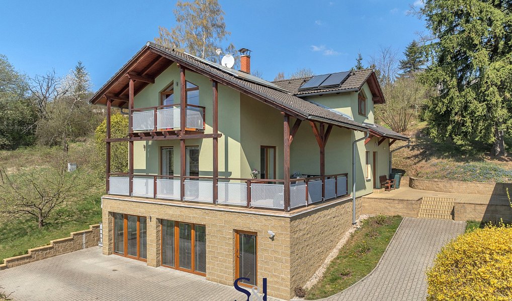 Prodej domu 363 m² s pozemkem 3 239 m², Turnov – fotka 1 z 60