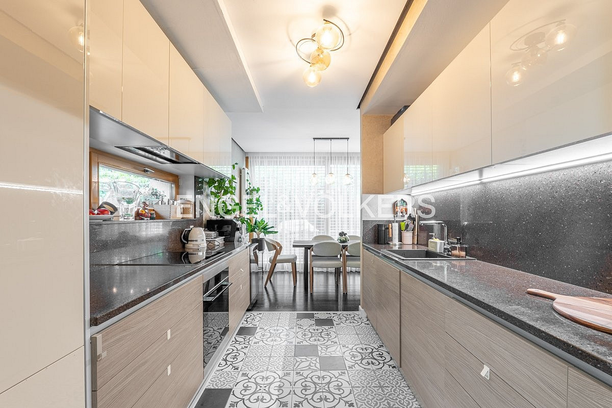 Pronájem bytu 4+1 151 m² — photo 3