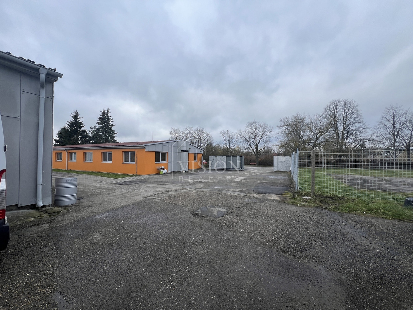 Pronájem skladovacích prostor 76 m²