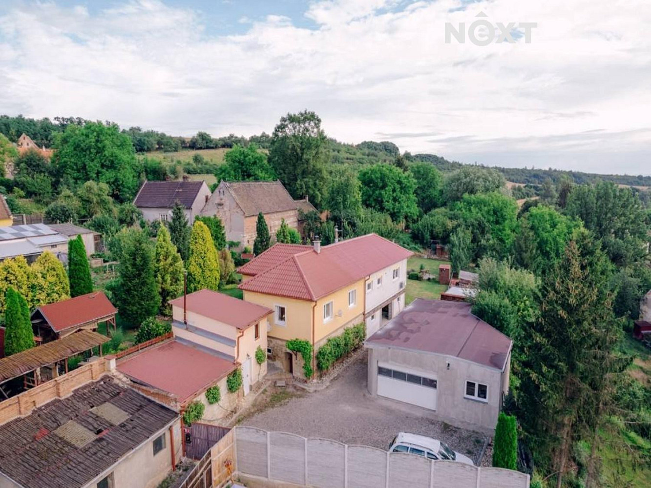 Prodej domu 258 m² s pozemkem 1 924 m²