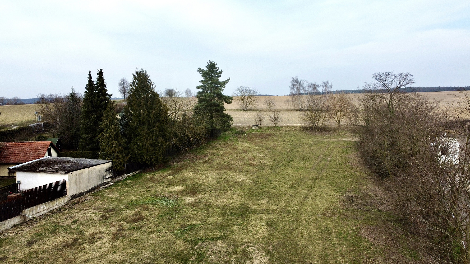 Prodej stavebního pozemku 3 231 m² – pohled 3