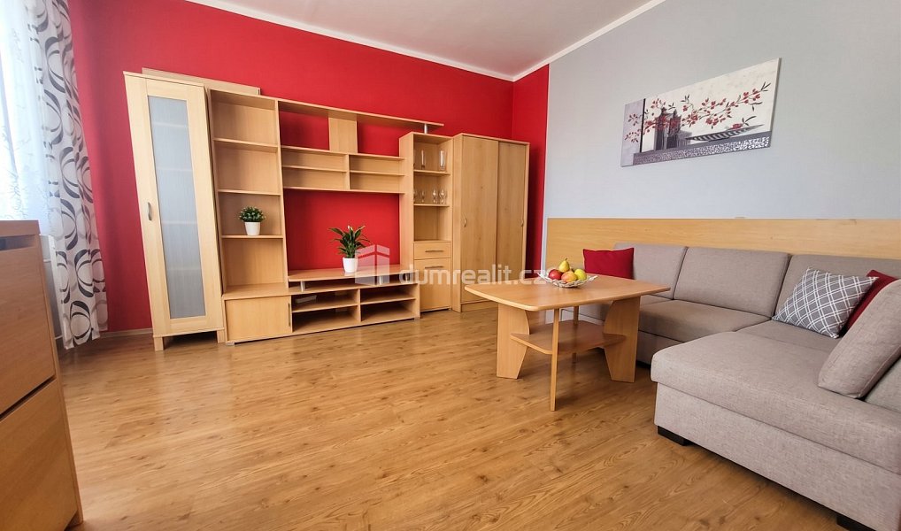 Prodej bytu 1+1 27 m², Roudnice nad Labem – fotka 1 z 8
