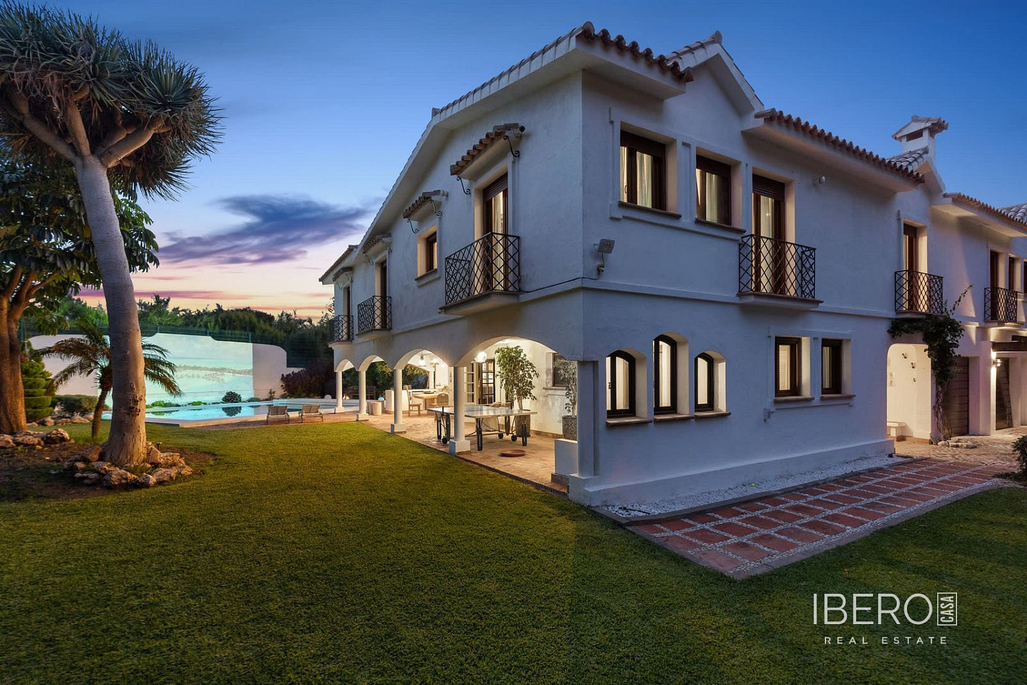 Prodej domu 555 m² s pozemkem 2 500 m² - Vista 2