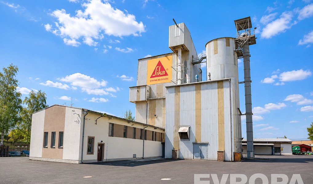 Prodej výrobních prostor 3 460 m², Košťany – fotka 1 z 30