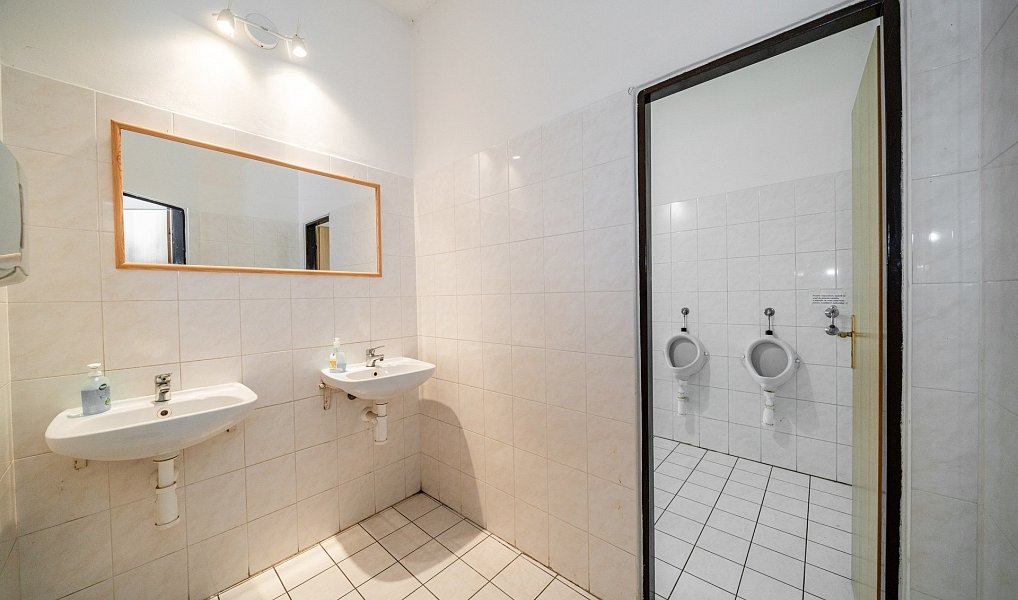 Prodej výrobních prostor 1 082 m², Bohumín – náhled fotky 13