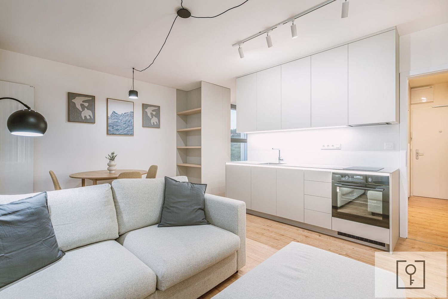 Prodej bytu 1+kk 47 m² – fotografie 2