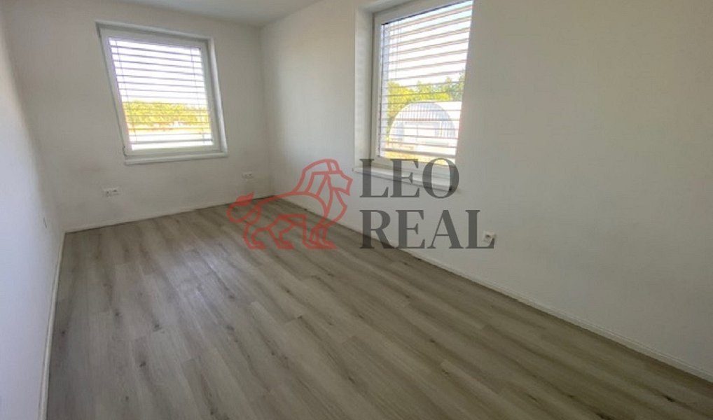 Pronájem bytu 3+kk 75 m², Rostěnice-Zvonovice – náhled fotky 3