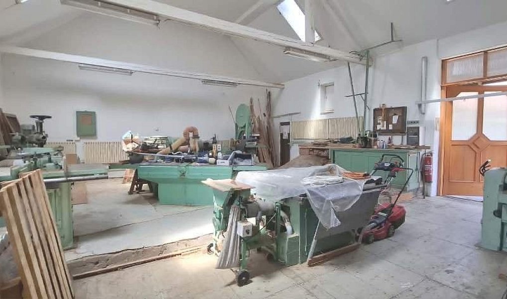 Prodej domu 350 m² s pozemkem 1 963 m², Ivaň – náhled fotky 24