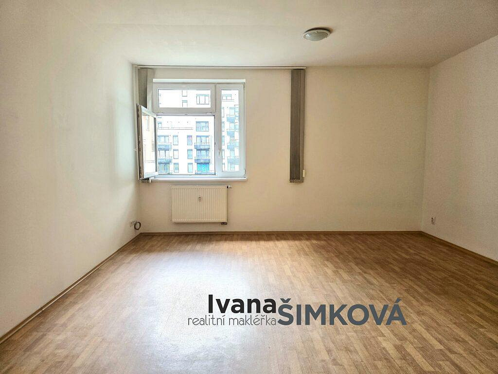 Pronájem bytu 1+kk 32 m²