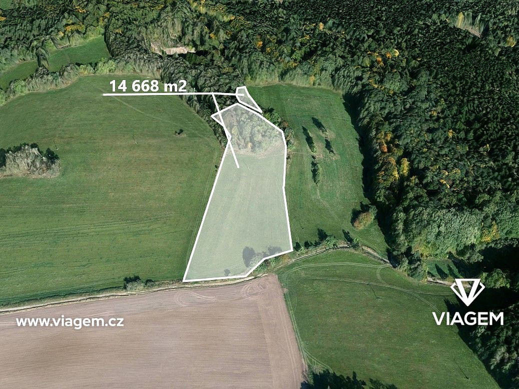 Pole 14 668 m², Podíl 8 % o výměře 1 222 m²