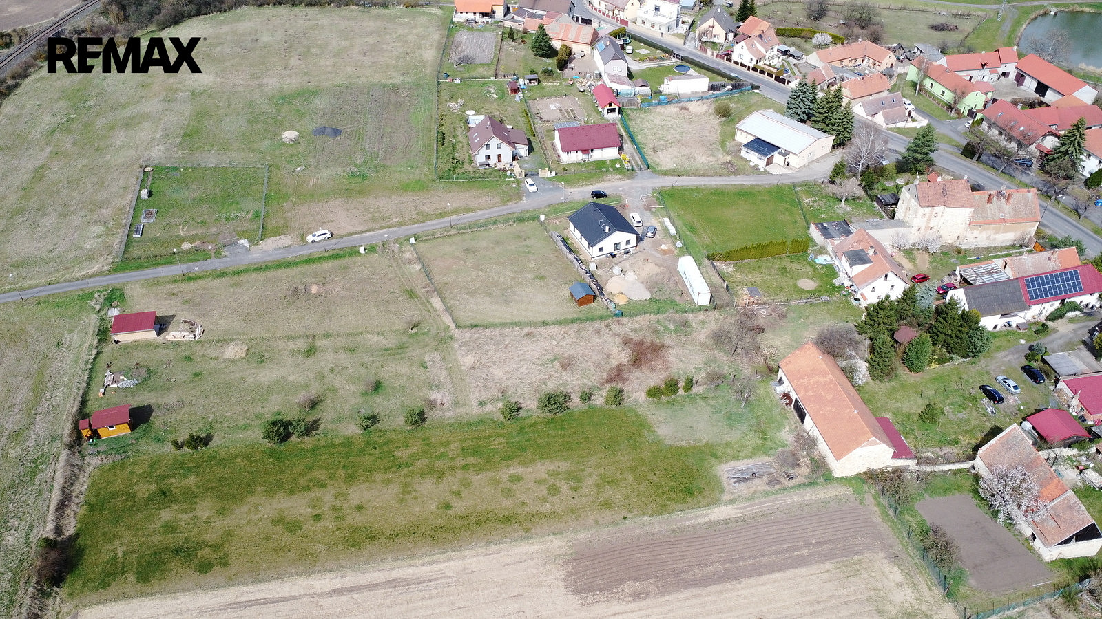 Prodej stavebního pozemku 993 m² — photo 5