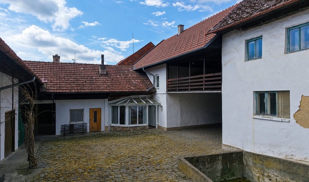Prodej domu 200 m² s pozemkem 3 182 m², Lipník nad Bečvou – náhled fotky 26