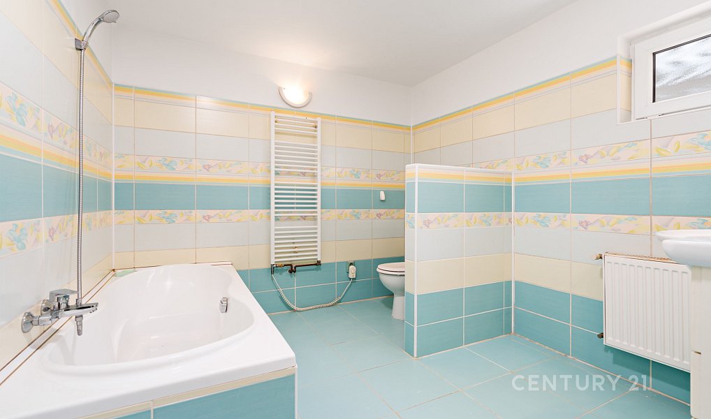 Prodej domu 143 m² s pozemkem 321 m², Žlutice – náhled fotky 5