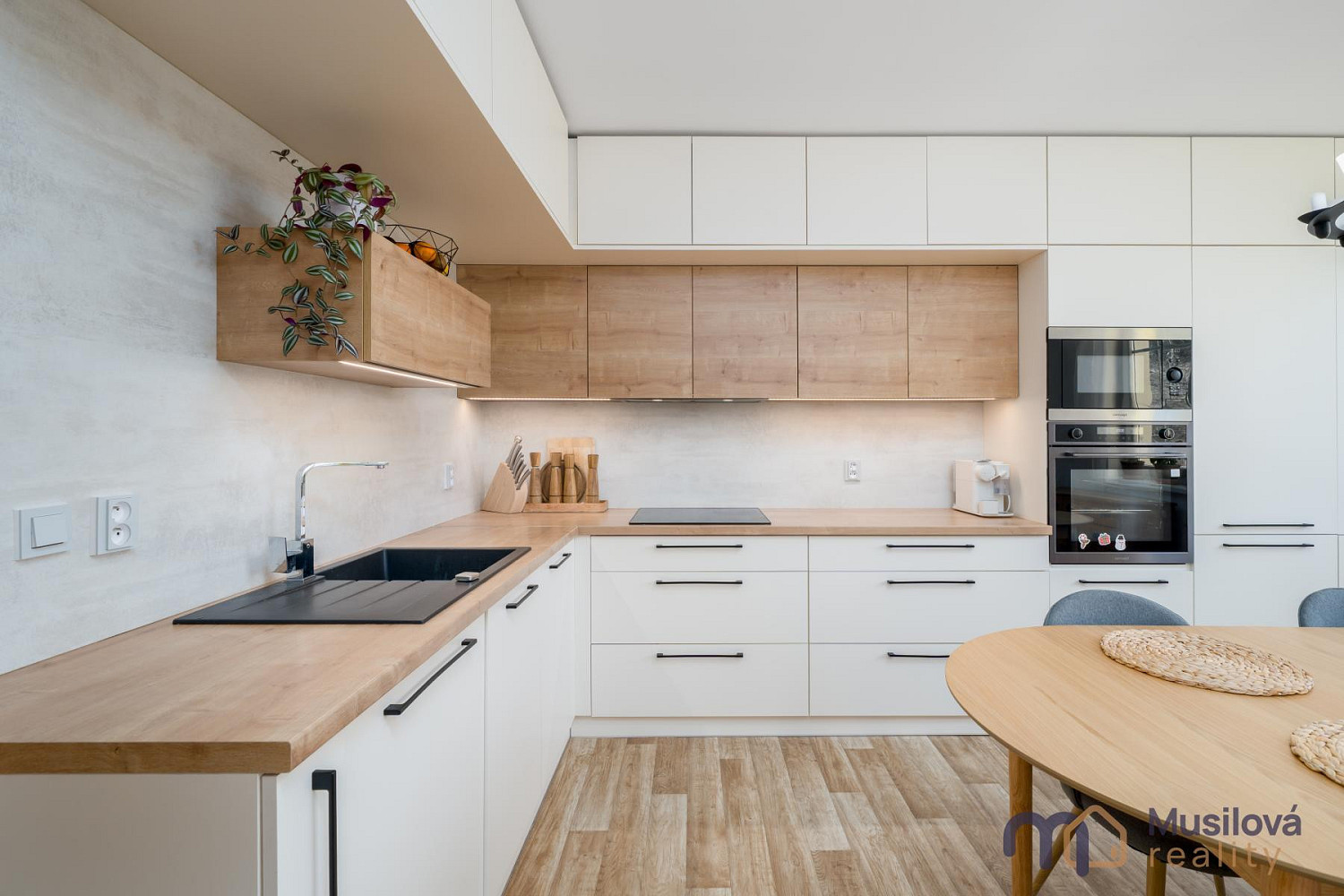 Prodej bytu 3+1 94 m² – další