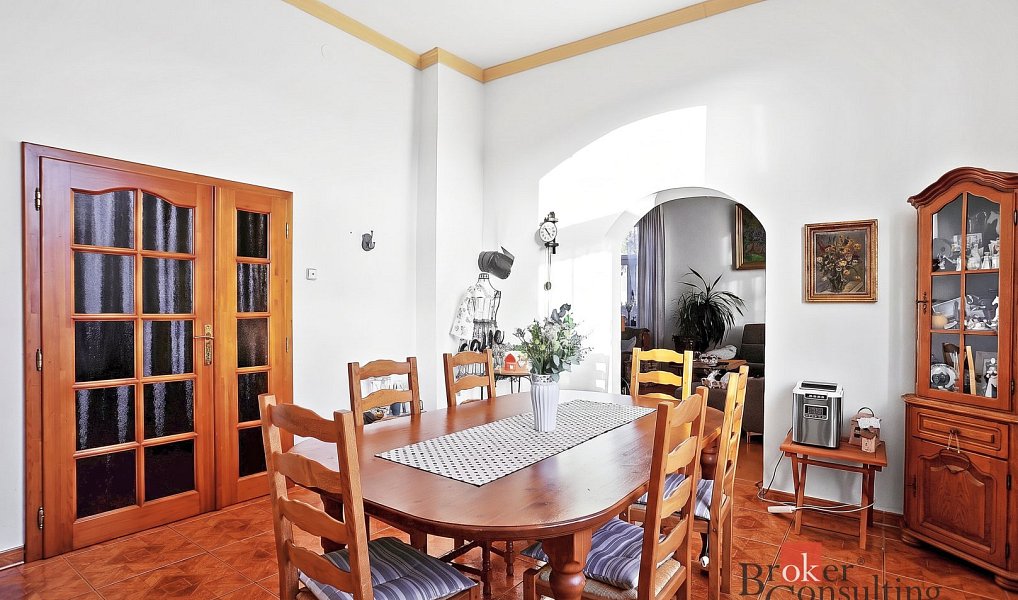 Prodej domu 361 m² s pozemkem 4 015 m², Nejdek – náhled fotky 2