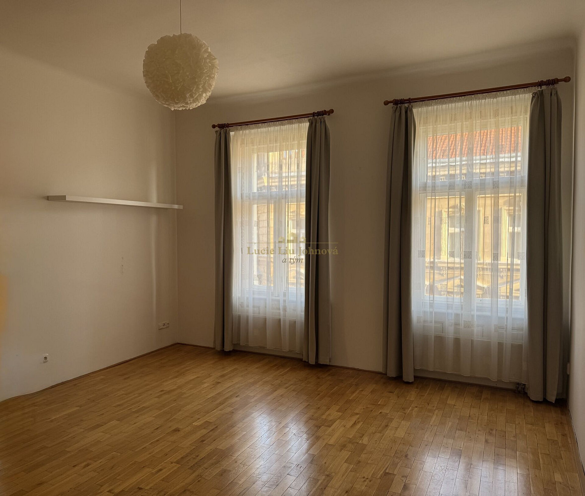 Prodej bytu 1+kk 24 m² — photo 2