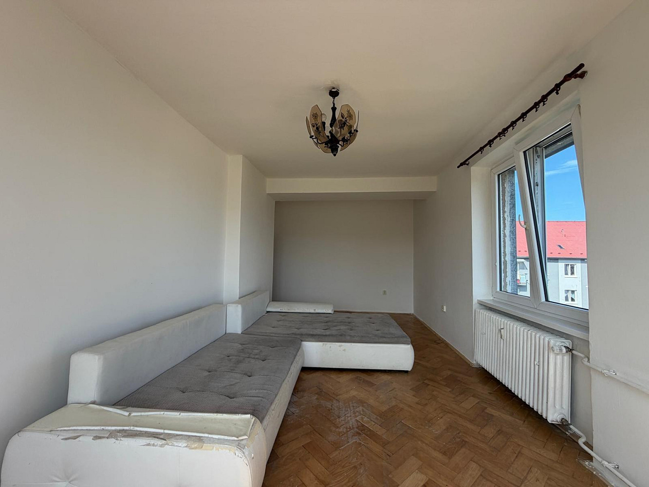 Pronájem bytu 2+1 52 m² – fotografie 2