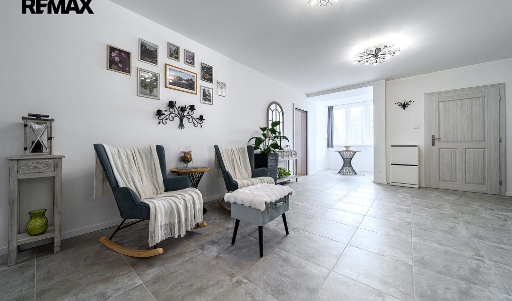 Prodej domu 428 m² s pozemkem 891 m², Chvalatice – náhled fotky 13