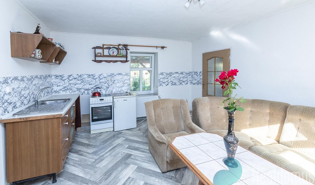 Prodej domu 143 m² s pozemkem 477 m², Nespeky – náhled fotky 8