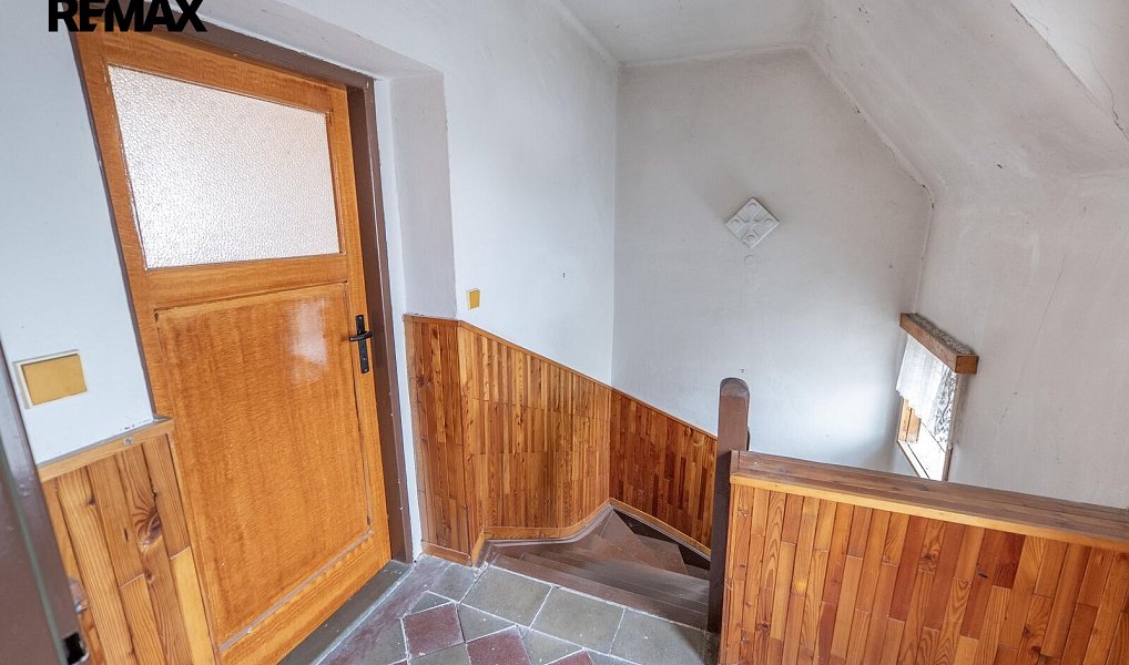 Prodej domu 200 m² s pozemkem 309 m², Dvůr Králové nad Labem – náhled fotky 8