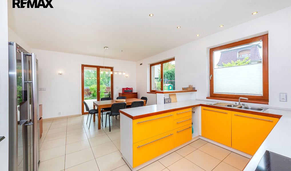 Prodej domu 300 m² s pozemkem 652 m², Praha – náhled fotky 17