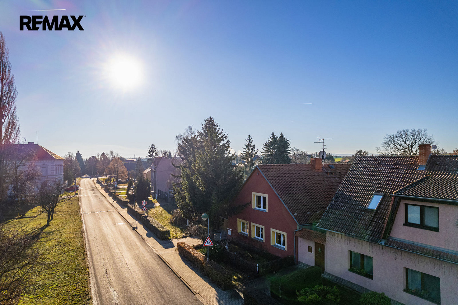 Prodej domu 350 m² s pozemkem 1 872 m² – fotografie 2