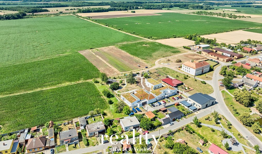 Prodej stavebního pozemku 1 779 m², Šanov – náhled fotky 17