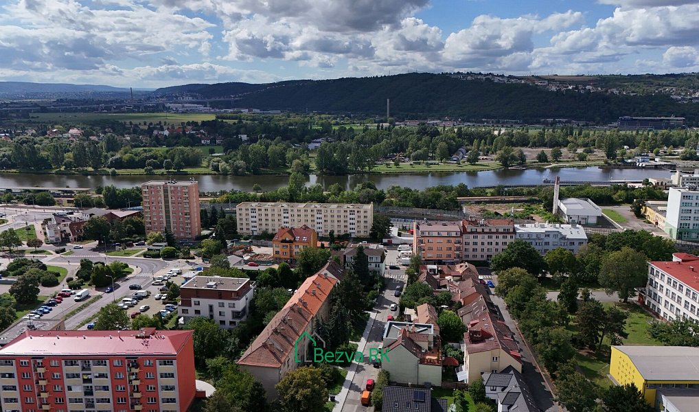 Prodej bytu 3+kk 71 m², Praha – náhled fotky 32