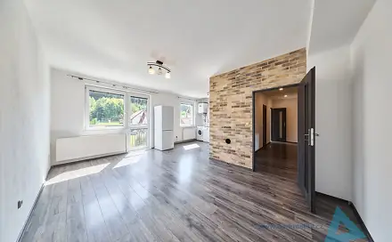 Prodej bytu 3+1 80 m², Pecka - Bělá u Pecky, okres Jičín