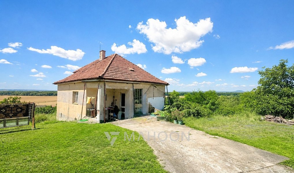Prodej domu 138 m² s pozemkem 4 400 m², Kly – fotka 1 z 17
