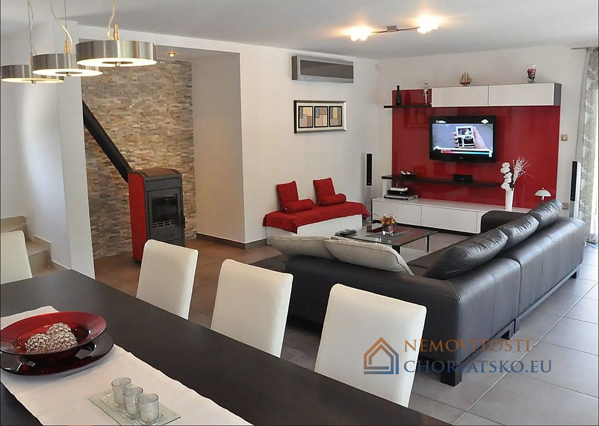 Pronájem domu 210 m² s pozemkem 210 m² - Widok 6