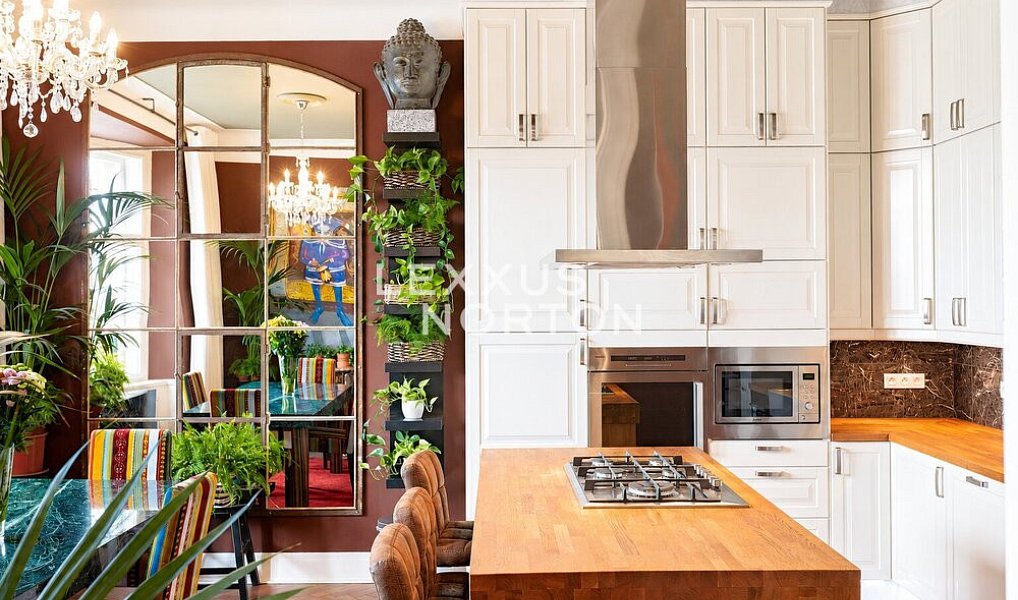 Pronájem bytu 4+1 150 m², Praha – náhled fotky 2