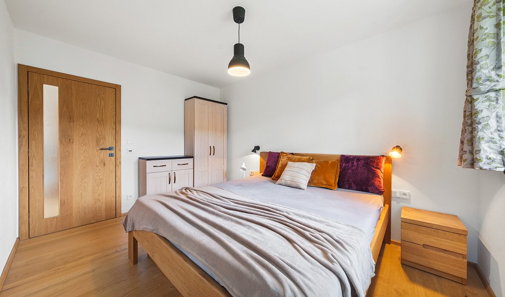 Prodej bytu 3+kk 90 m², Železná Ruda – náhled fotky 12
