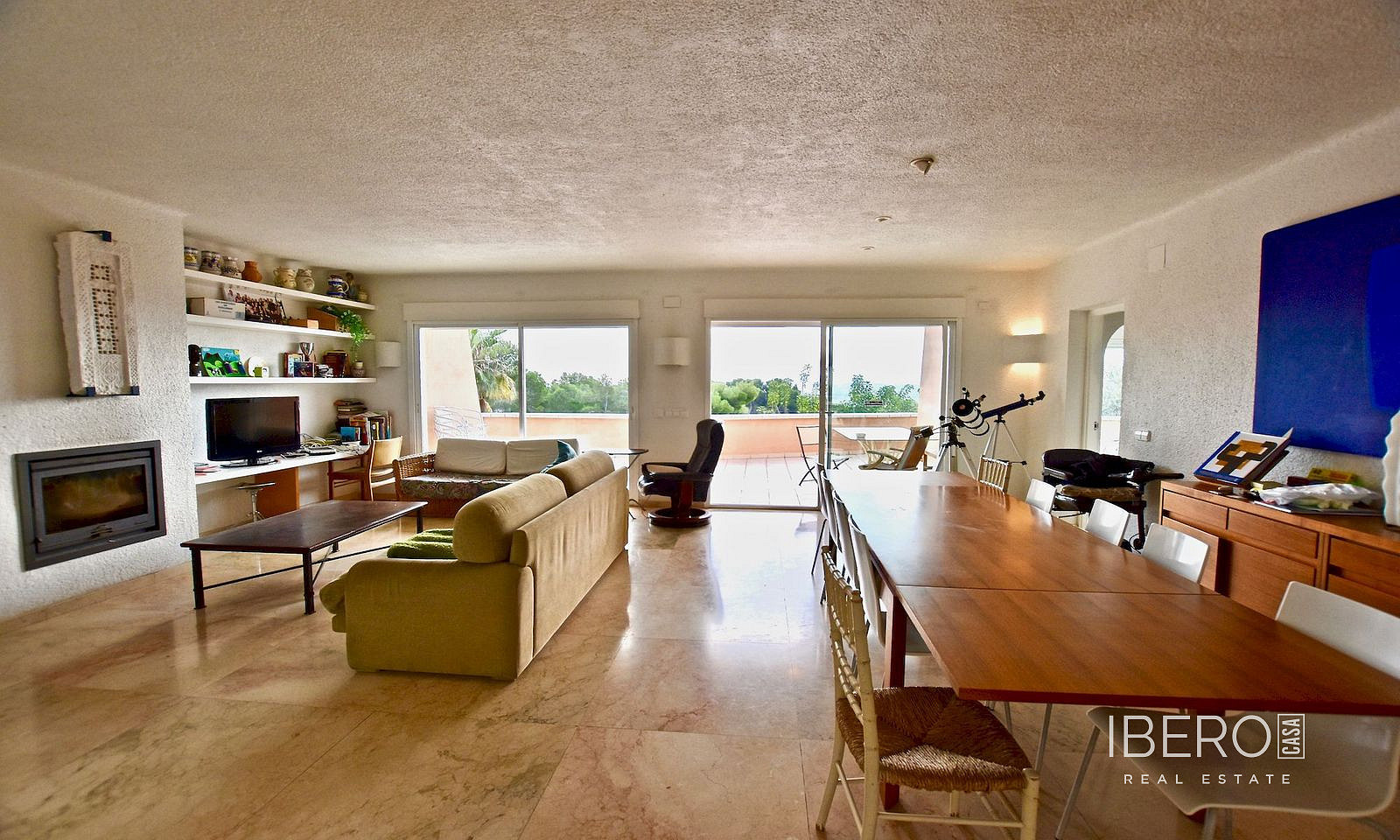 Prodej domu 305 m² s pozemkem 1 000 m² – pohled 4
