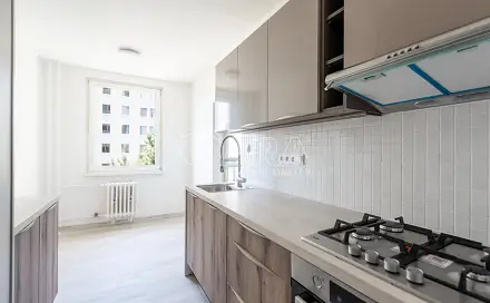 Prodej bytu 3+1 68 m², Květnového vítězství, Praha 4 - Chodov