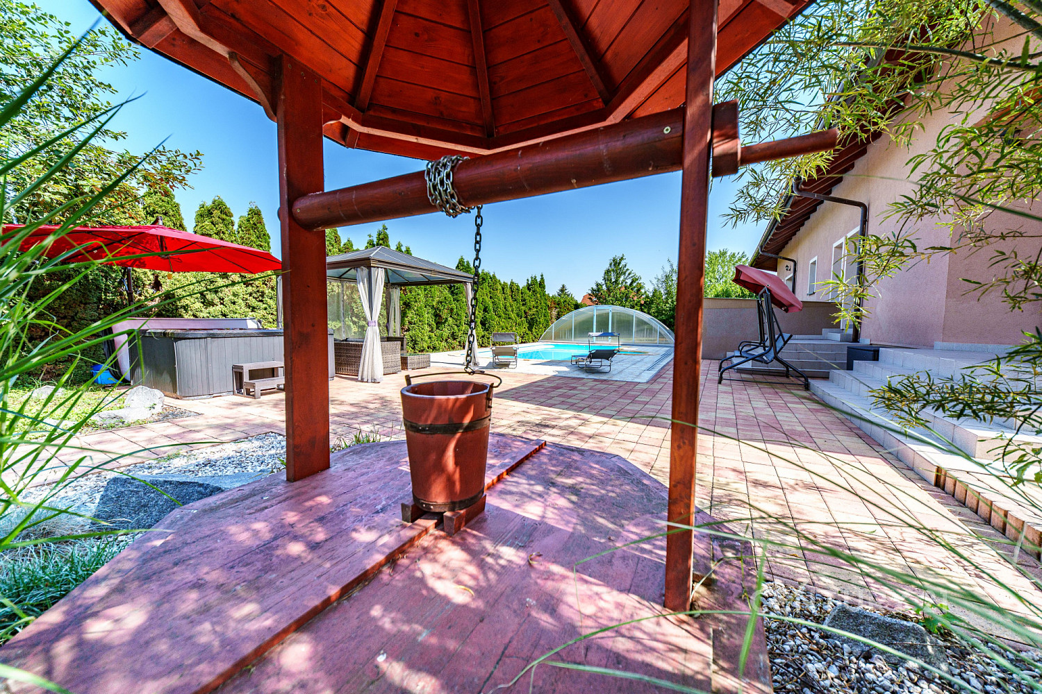 Prodej domu 545 m² s pozemkem 2 148 m² – fotografie 3