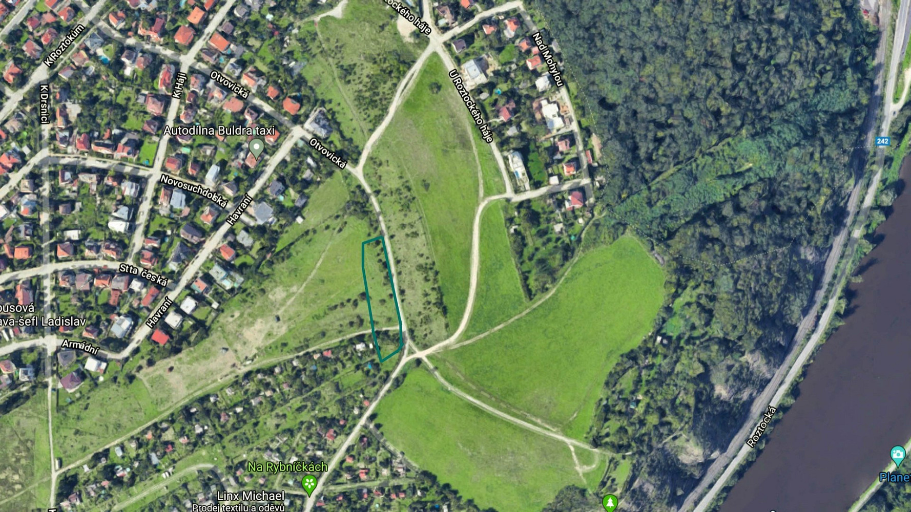 Prodej komerčního pozemku 2 761 m² – fotografie 3