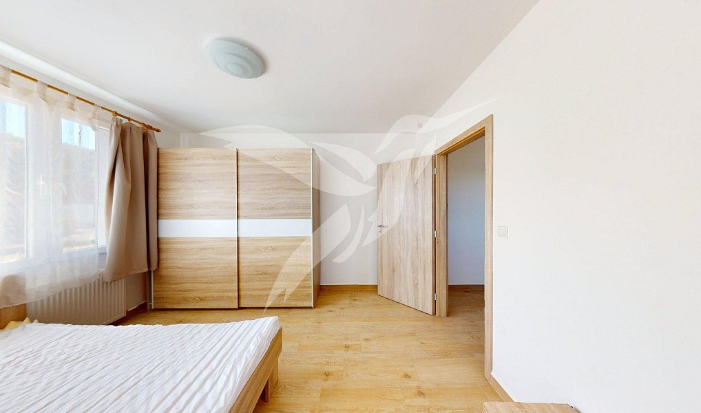 Pronájem bytu 2+1 49 m², Dnešice – náhled fotky 6