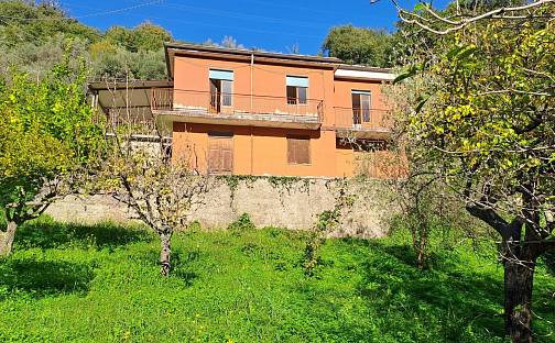 Prodej domu 130 m² s pozemkem 3 000 m², San Piero Patti, region Sicílie, Itálie