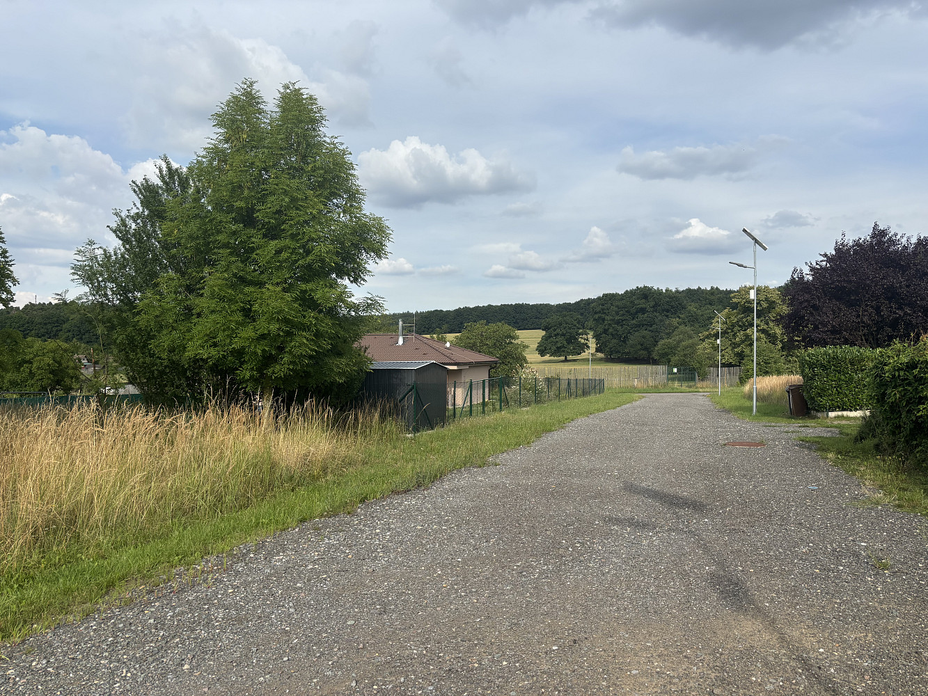 Prodej stavebního pozemku 1 582 m² – pohled 3