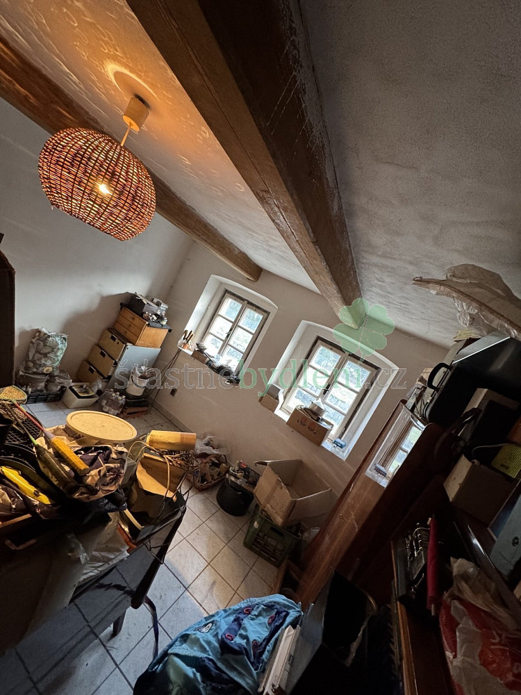 Prodej domu 230 m² s pozemkem 2 028 m² – pohled 3