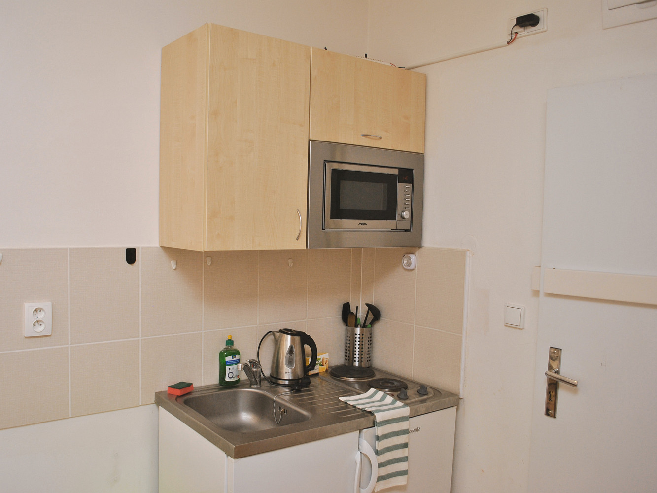 Pronájem bytu 1+kk 28 m² – fotografie 4