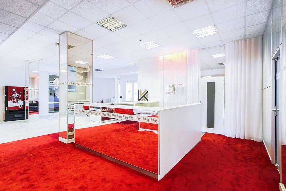 Pronájem kanceláře 450 m² – fotografie 3