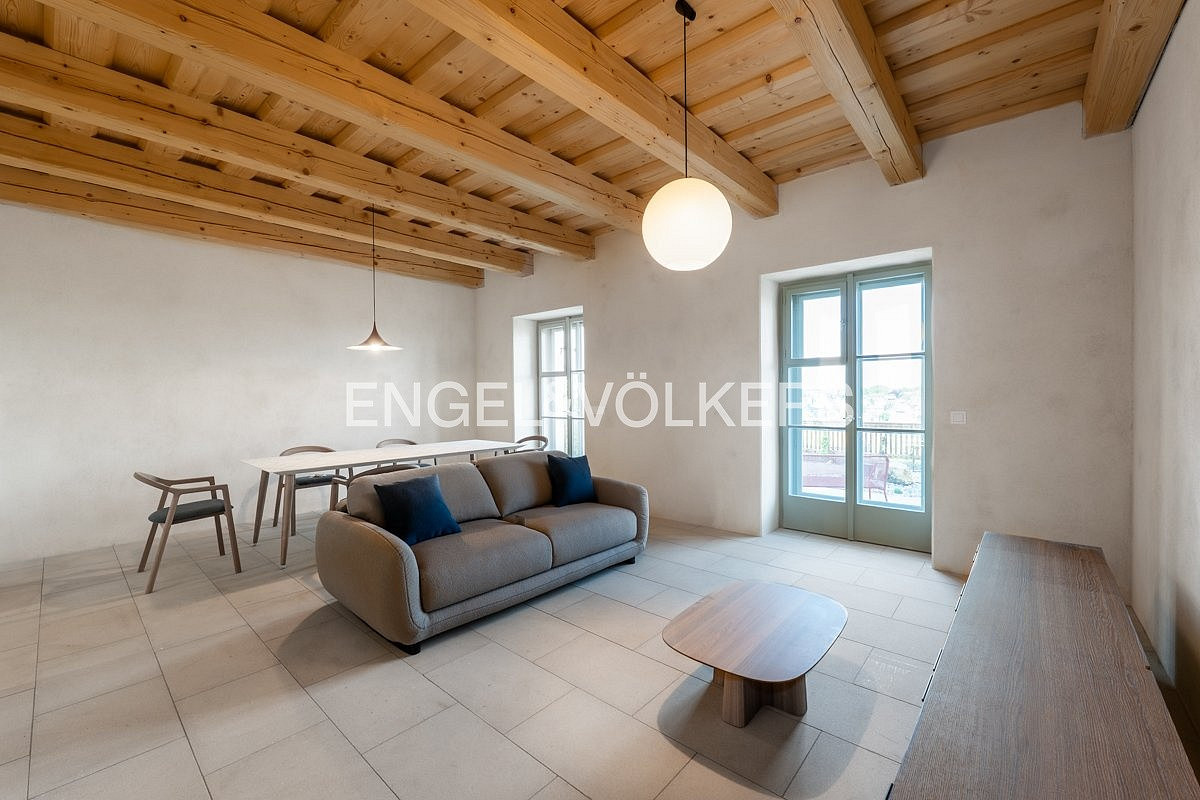 Pronájem bytu 4+1 156 m² — photo 3