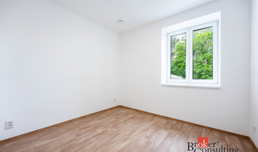 Pronájem bytu 2+kk 45 m², Ostrava – náhled fotky 3